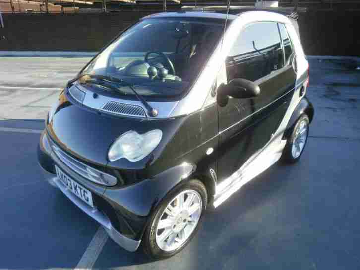 (03) Smart Smart 0.7 Pulse Silver over Black Leather Trim Alloys £30 a YEAR TAX