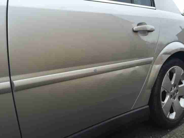 04 2004 Vauxhall Signum Design T