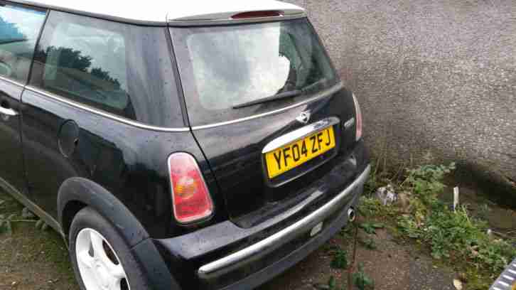 04 MINI COOPER BLACK spares or repairs damaged non runner needs work cat c