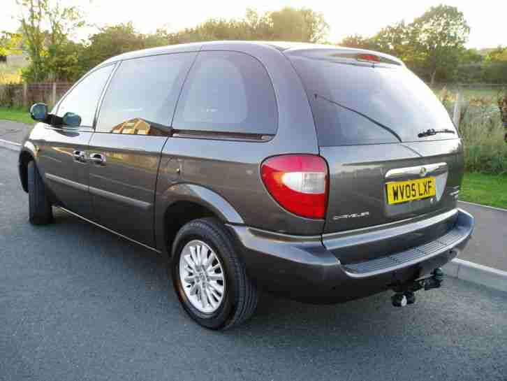 05/05 CHRYSLER VOYAGER 2.4 SE MAN GREY 7 SEATER DRIVES WELL, SOME PAINT DEFECTS