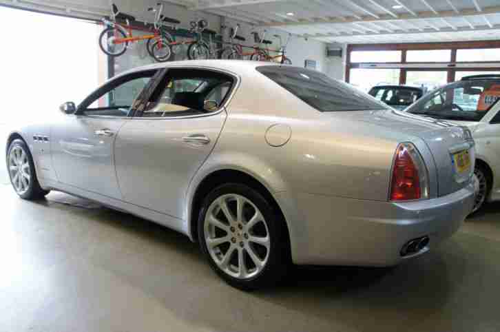 05/55 Maserati Quattroporte V8 4.2 Duoselect,Ice Silver Metallic & Black Leather