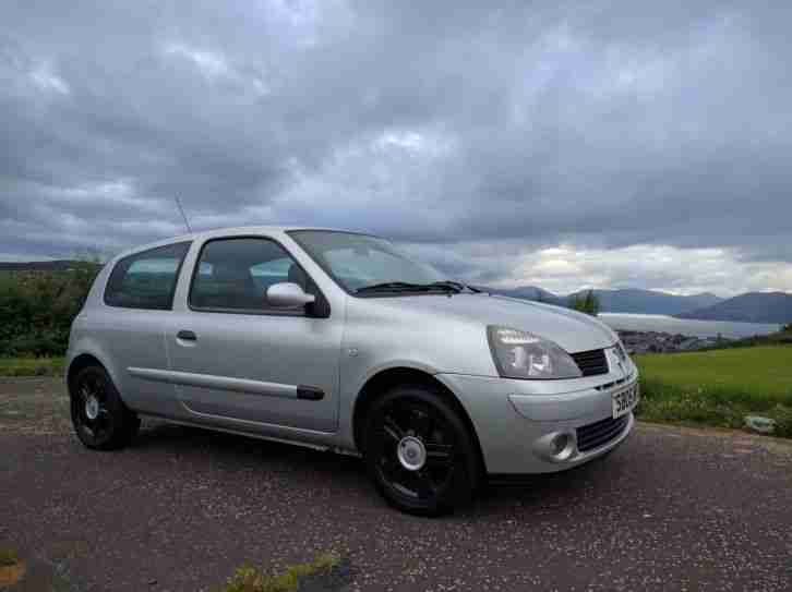 05 Clio 1.2 Extreme. FSH 59k miles, 1