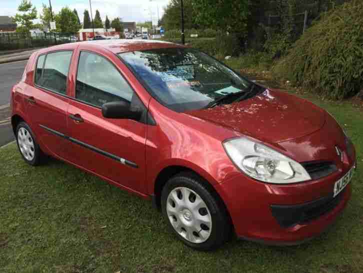 06/ 56 REG RENAULT CLIO 1.4L EXPRESSION - MOT only covered 52,000 mls