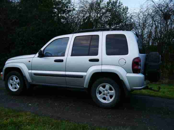 07/57 Jeep Cherokee 2.8 CRD auto Sport