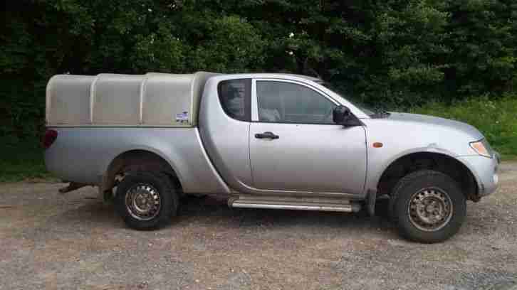 08 MITSUBISHI L200 2.5Did 4LIFE CLUBCAB 4 SEATS,SILVER 131k S.HISTORY** + VAT**