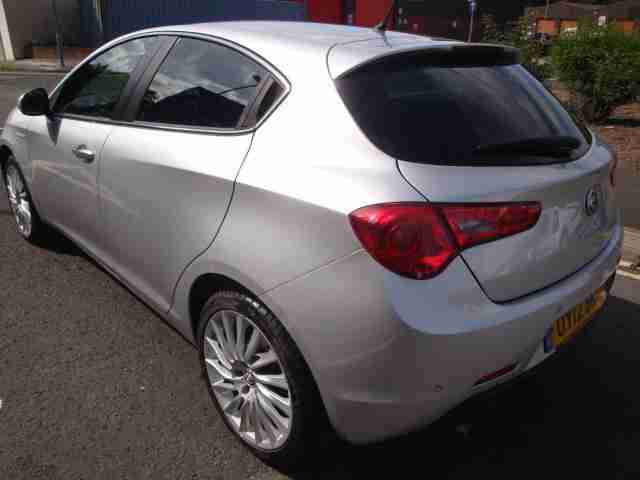 12 ALFA ROMEO GIULIETTA LUSSO JTDM-2 170 BHP AUTOMATIC DIESEL £30 ROAD TAX