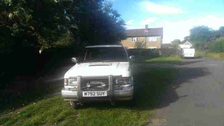 12 MONTHS MOT ISUZU BIGHORN LWB DIESEL AUTO WHITE/SILVER