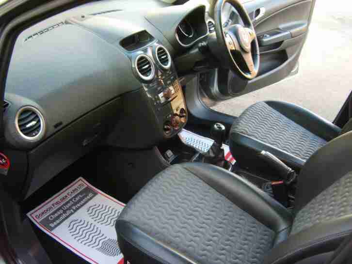 12 REG Vauxhall Corsa 1.4i 16v ( a/c ) SE 5 DOOR LOW MILEAGE! BIG SPEC! READ ON!