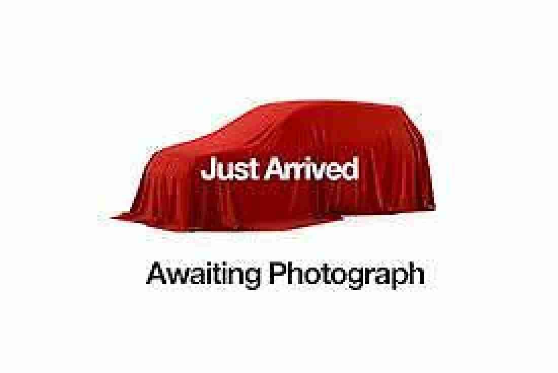 14/64 Audi Q3 2.0TDI (140ps) S Line + Satelitte Navigation/Xenons/ Bluetooth