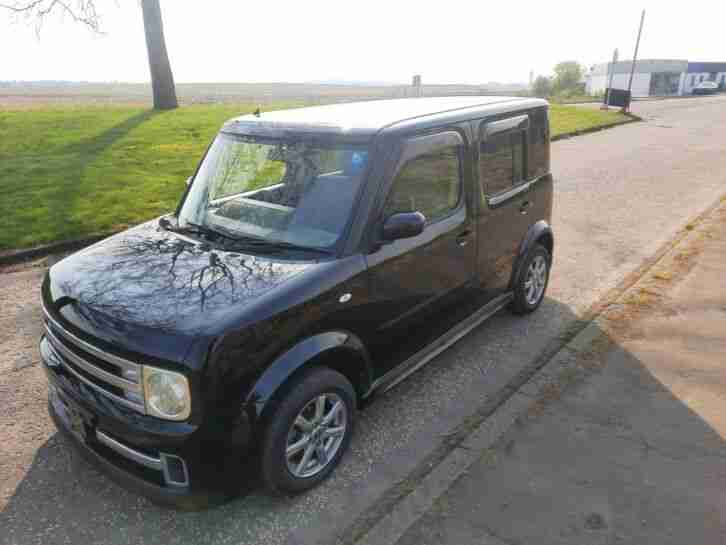 Nissan Cube Rider