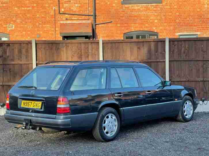 CLASSIC 1994 MERCEDES E CLASS E300D AUTOMATIC 7 SEATER 3.0 DIESEL ESTATE W124