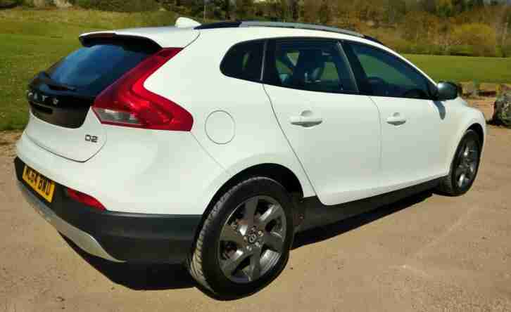 Volvo V40 1.6TD D2 CrossCountry Lux FREE DELIVERY £0 Road Tax