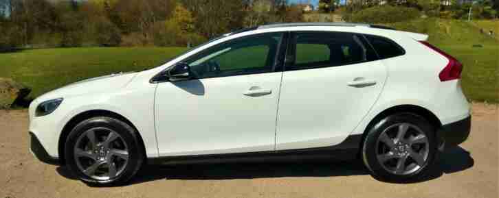 Volvo V40 1.6TD D2 CrossCountry Lux FREE DELIVERY £0 Road Tax