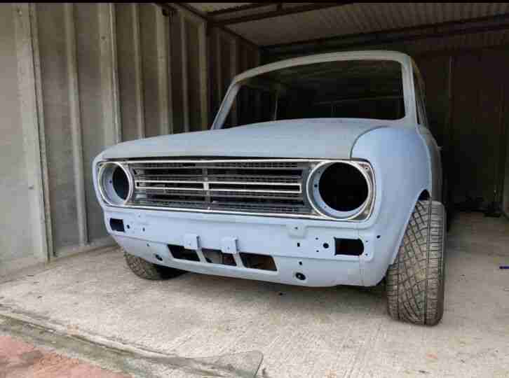 1970 Mini Clubman fast road 2.0 litre 16v red top conversion