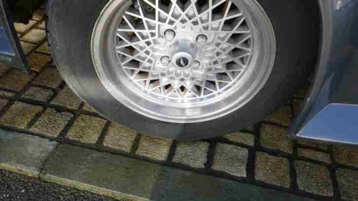 1972 aston martin volante v8 replica