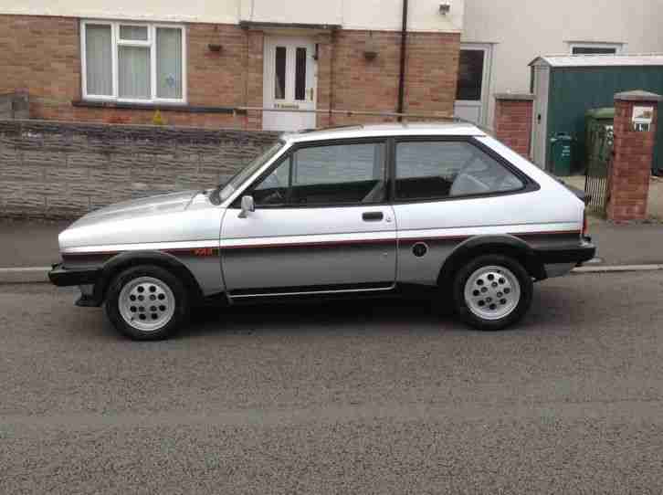 1982 FORD FIESTA XR2 SILVER never damaged clean standard car y reg mk1 not rs