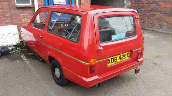 1982 RELIANT ROBIN RIALTO ESTATE RED THREE WHEELER