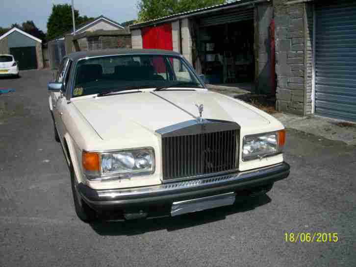 1982 ROLLS ROYCE SILVER SPUR CREAM/BROWN