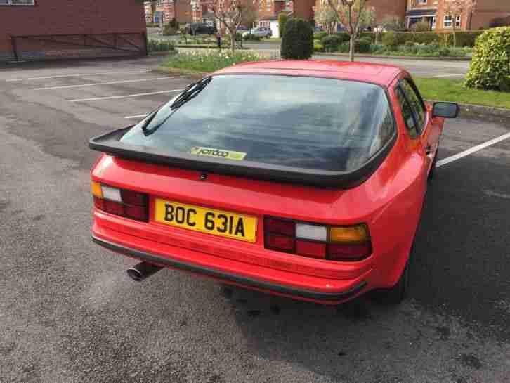 1985 PORSCHE 944 RED