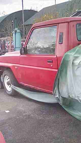 1988 DAIHATSU FOURTRAK DX DIESEL RED PICK UP FOR SPARES OR RESTORATION