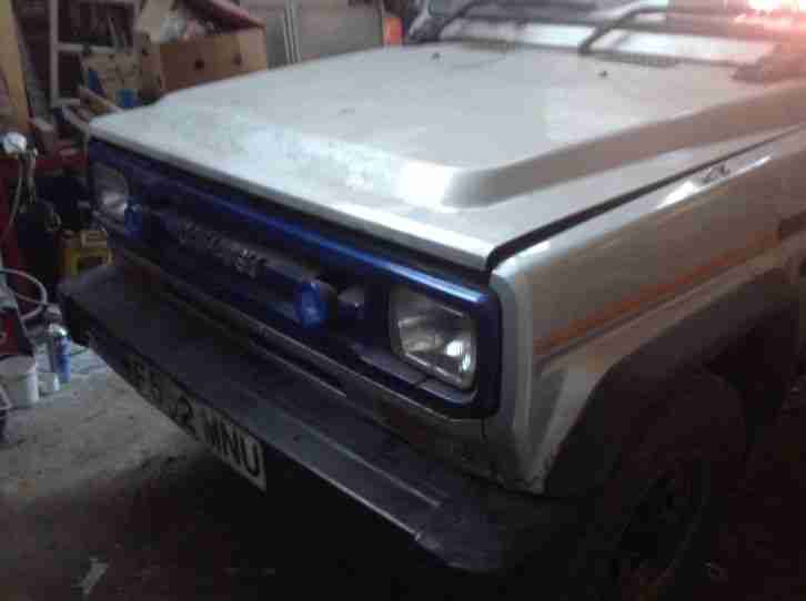 1988 FOURTRAK SWB SOFT TOP SILVER