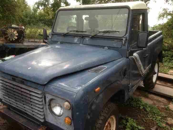 1988 LAND ROVER DEFENDER 90 BLUE PICKUP