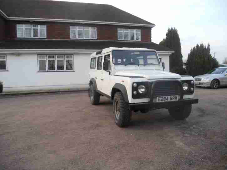 1988 LAND ROVER LR 110 4C SW WHITE