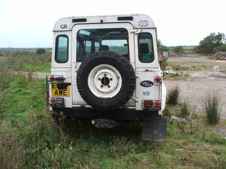 1988 LAND ROVER LR 110 V8 SW WHITE