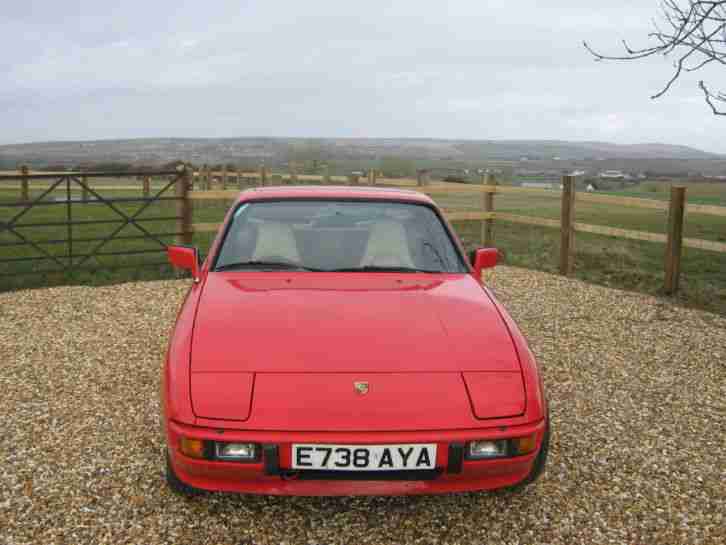 1988 PORSCHE 924 S RED