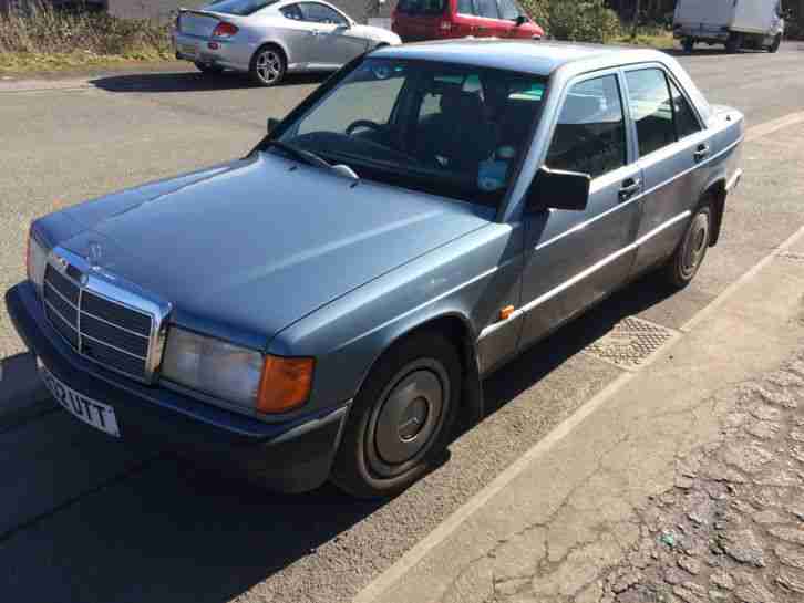 1990 MERCEDES 190E AUTO BLUE