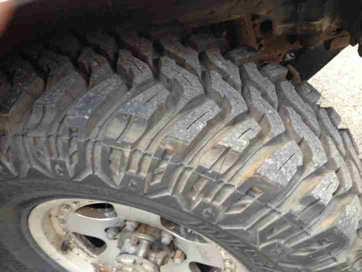 1990 MITSUBISHI WHITE LPG PETROL SPARES OR REPARES GREEN LANEING 4X4 EXPORT