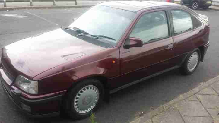 1990 VAUXHALL ASTRA GTE 16V RED