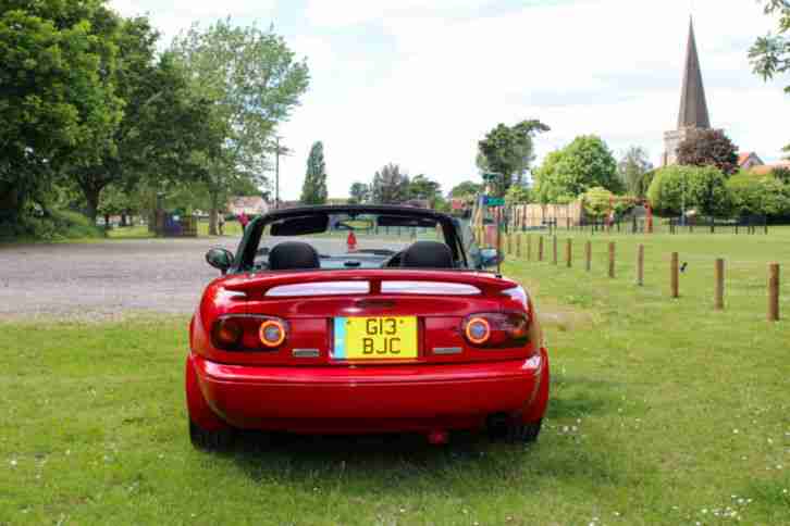 1991 Mazda mx5, 1.6 auto,1yr mot, private plate, low miles 54K, No rust, lovely