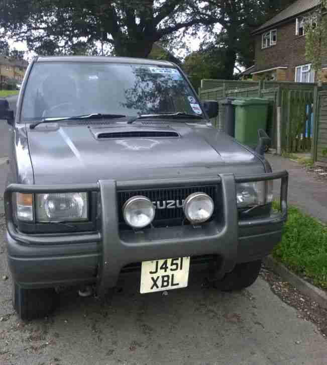 Isuzu BIGHORN. Isuzu car from United Kingdom