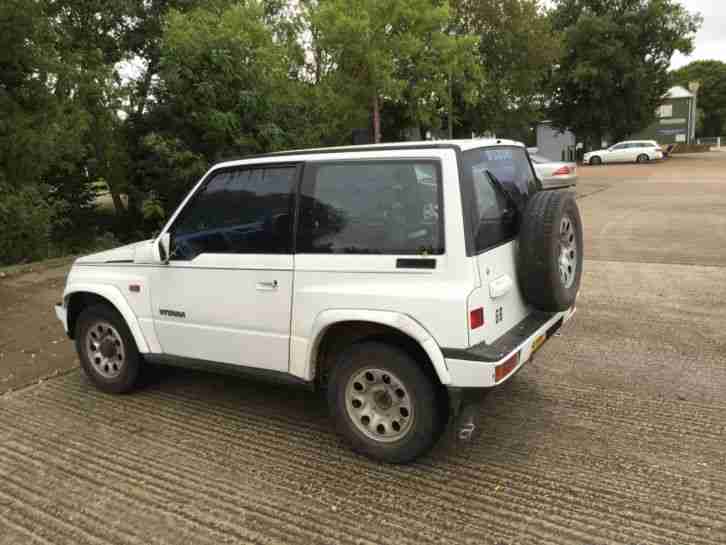 1992 SUZUKI VITARA JLX SE WHITE