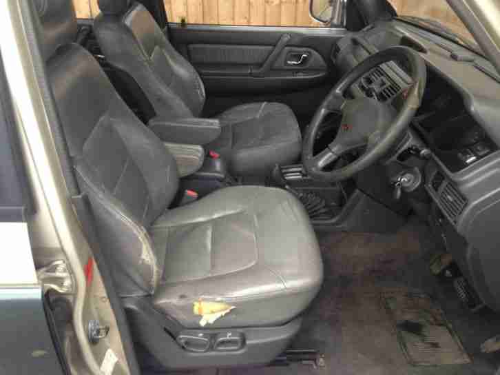 1993 L Mitsubishi Pajro 2.5 Turbo Diesel Auto 7 Seater May p/x