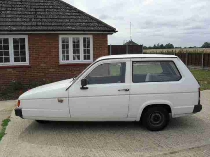 1993 RELIANT ROBIN LX WHITE