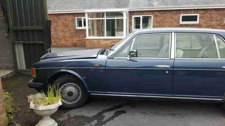 1993 Rolls-Royce Silver Spirit II. Blue with Parchment. Project or Parts