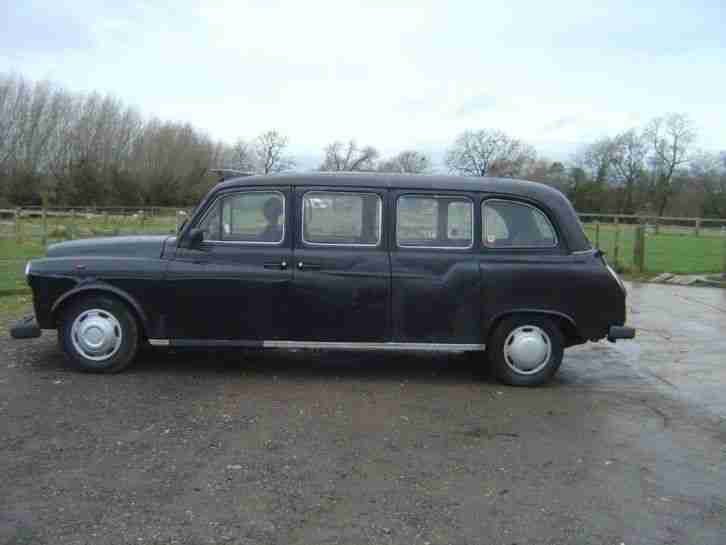 1994 CARBODIES CLASSIC LONDON TAXI HIRE