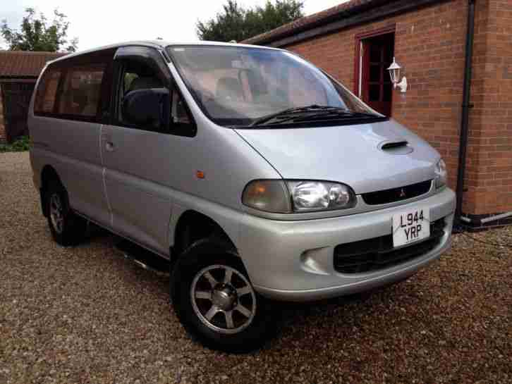 1994 MITSUBISHI DELICA 2.8 SPACEGEAR EXCEED 4WD AUT0 SILVER! SPARES OR REPAIRS