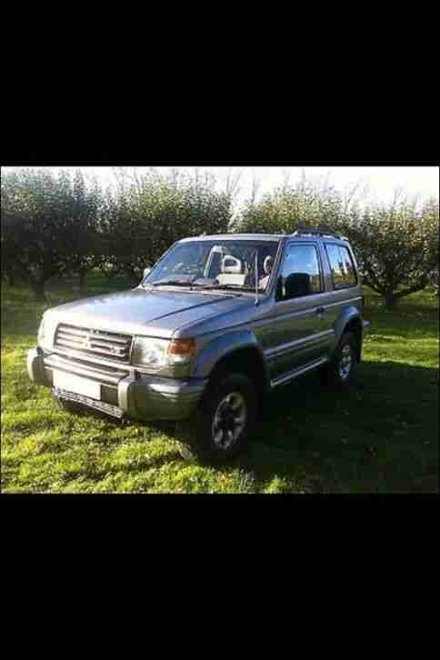 1994 SHOGUN V6 24 SWB AUTO GREY