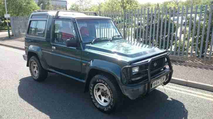 1995 DAIHATSU FOURTRAK INDEPENDENT TDL GREEN. 2.8TDI, 7 seater.