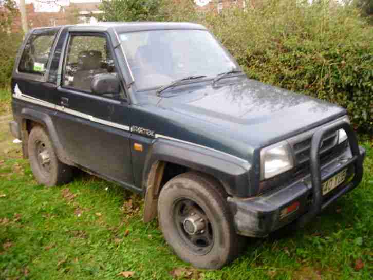 1995 DAIHATSU SPORTRAK ELX I GREEN for spares / repairs no mot