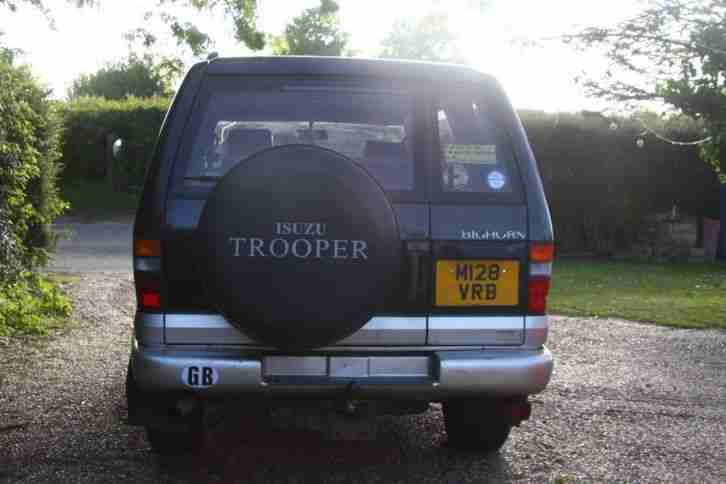 1995 ISUZU BIGHORN LWB DIESEL AUTO BLACK 7 SEATER