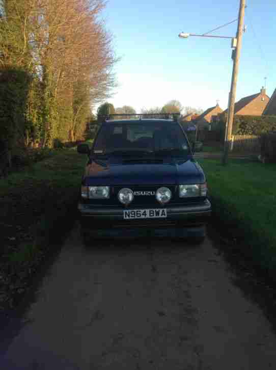 1995 ISUZU TROOPER LWB TURBO D BLUE