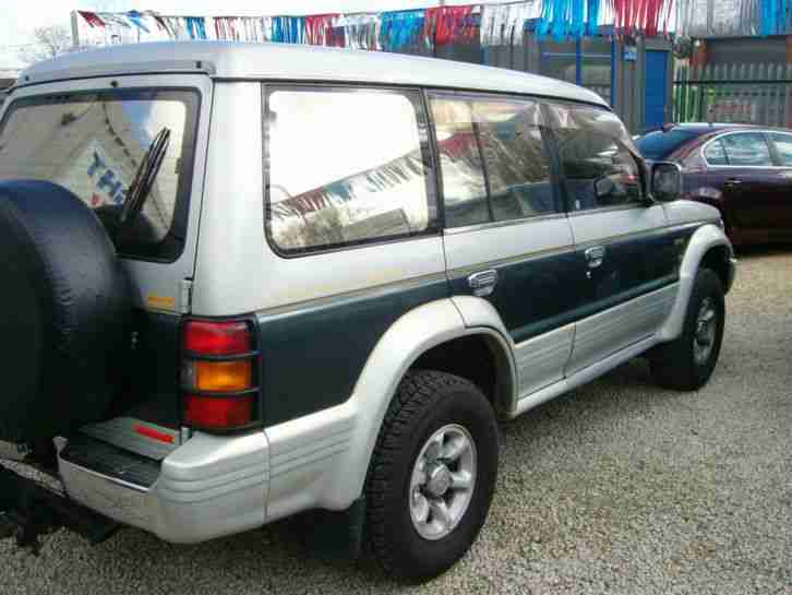 1995 Imported 2003 Mitsubishi Pajero 2.8 Turbo Diesel Automatic