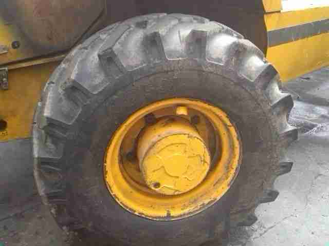 1995 JCB 526 BXT 14.5 - 20 MPT 567 5 Stud Wheel & Tyre - 4 available