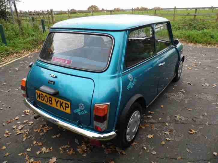 1995 Rover Mini Sidewalk in Kingfisher Blue