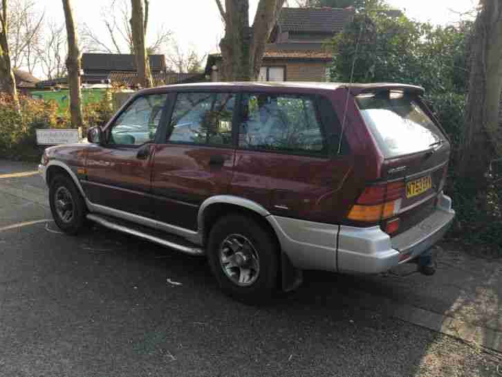 1995 SSANGYONG MUSSO SE MAROON
