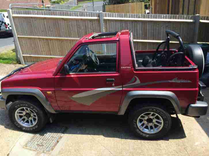 1996 DAIHATSU SPORTRAK ANJOU RED